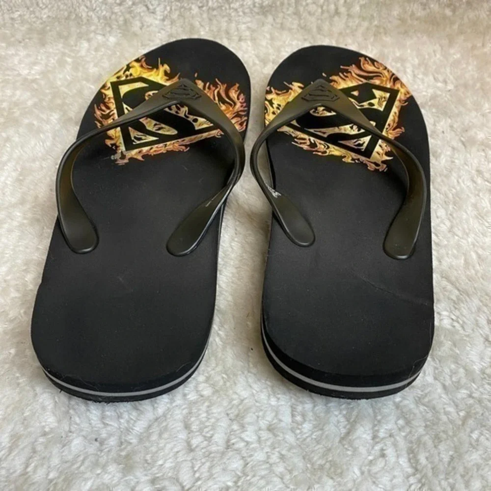 DC Comics Superman Black Logo Flip Flop Sandals Size 9